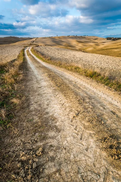 Autumn Country Road na Toscana — Fotografia de Stock