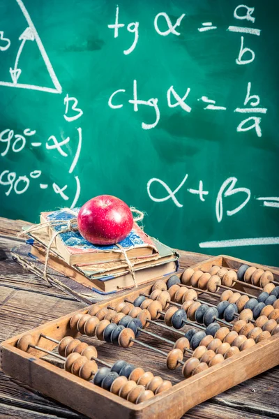 Lezione di trigonometria a scuola — Foto Stock