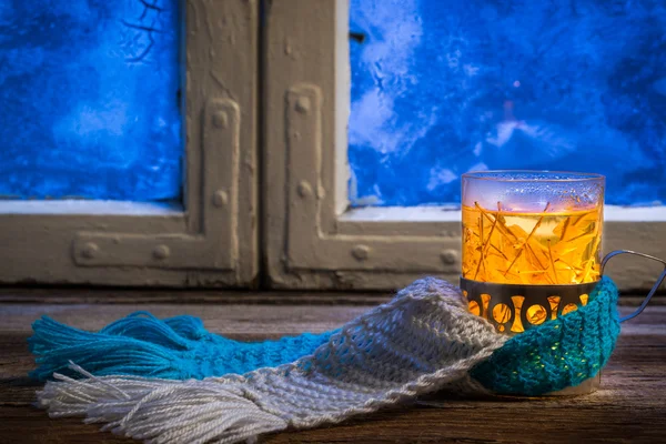 Winter evening and hot tea — Stock Photo, Image