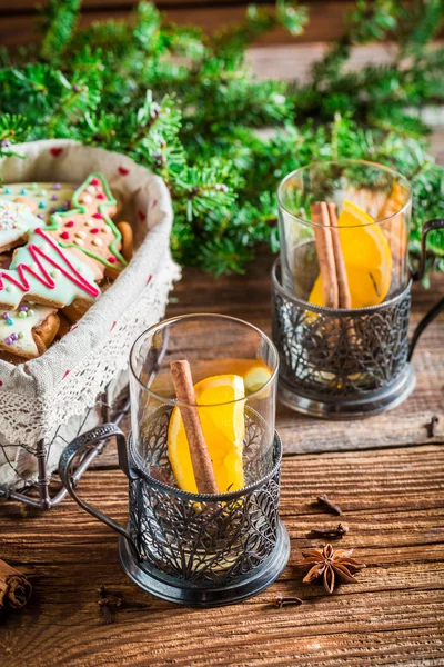 Hot Christmas tea for two — Stock Photo, Image