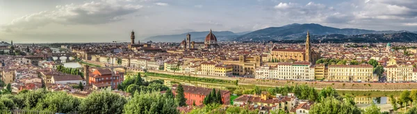 Floransa büyük panorama yaz, İtalya — Stok fotoğraf