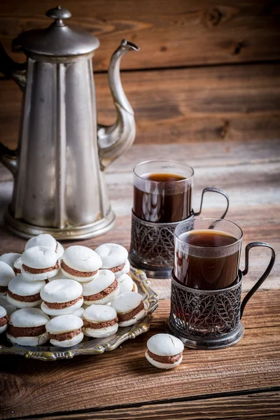 Coffee and homemade macaroons — Stock Photo, Image