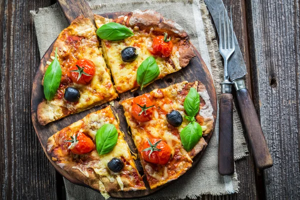 Homemade pizza with mushrooms — Stock Photo, Image