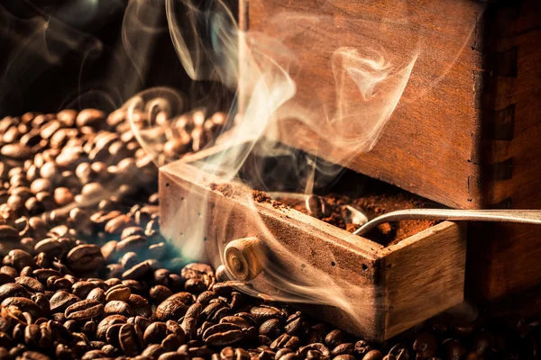 Arôme de grains de café torréfiés — Photo