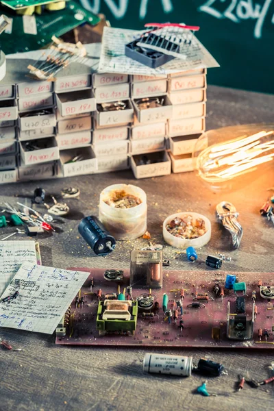 Lokakarya elektronik di laboratorium — Stok Foto