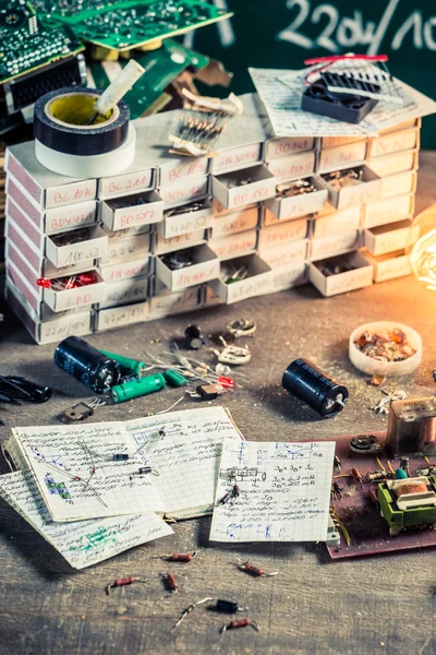 Old electronics workshop in school lab — Stock Photo, Image