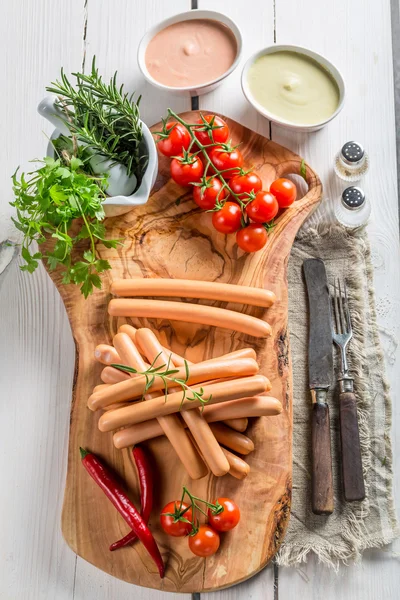 Smaczne kiełbaski z warzyw i ziół — Zdjęcie stockowe