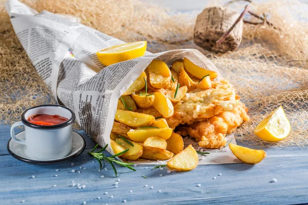 Fresh fish cod with chips with lemon — Stock Photo, Image