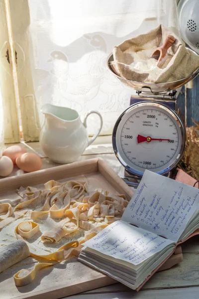 Homemade tagliatelle in the rustic kitchen — Stock Photo, Image