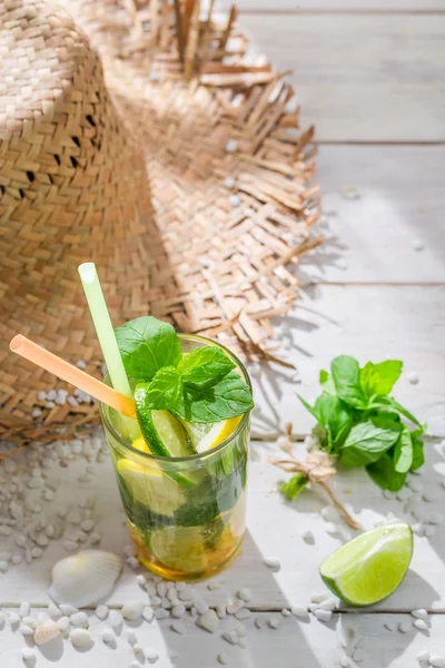 Sweet summer drink with mint leaf — Stock Photo, Image