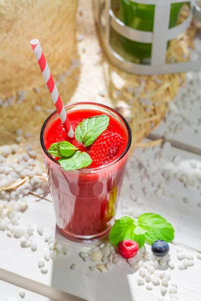 Sweet cocktail with fruits — Stock Photo, Image