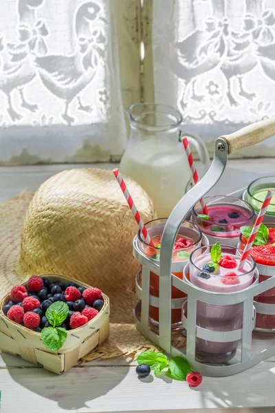 Sweet smoothie with berry fruits — Stock Photo, Image