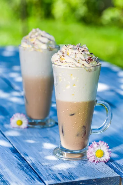 Cold coffee in sunny garden — Stock Fotó