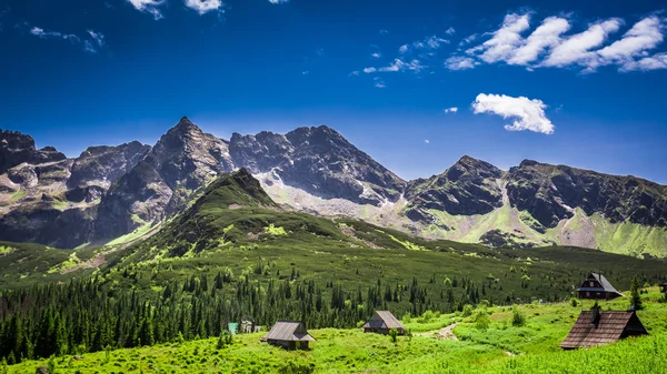 Little huts in the mountains — Stock Photo, Image