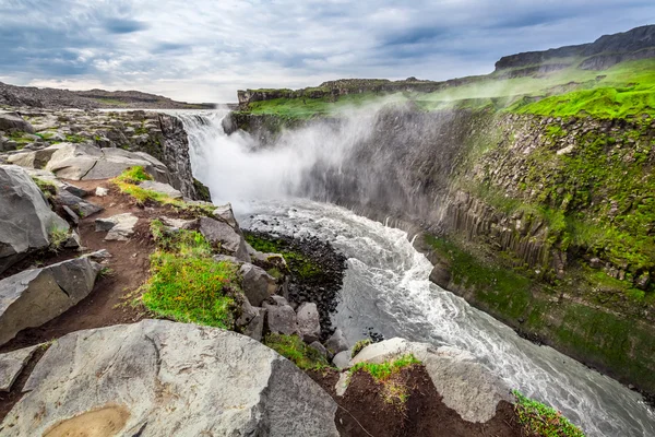 Gran cascada de Dettifoss en Islandia — Foto de Stock