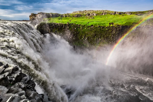 Superbe cascade Dettifoss en Islande — Photo