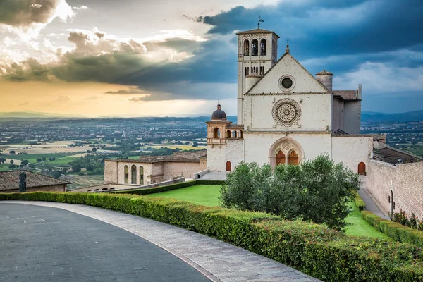 Beautiful basilica in Assisi, Umbria, Italy — Stock Photo, Image