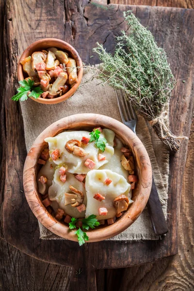 Homemade dumplings with mushrroms and onion — Stock Photo, Image