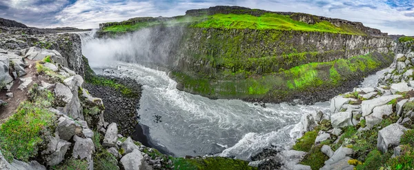 Harika şelale İzlanda'daki Dettifoss Panoraması — Stok fotoğraf