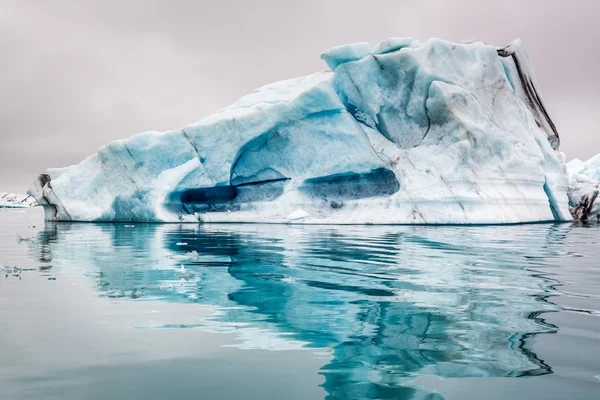 Impresionantes icebergs en Islandia —  Fotos de Stock