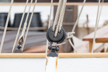 Bir makara detayını / teçhizat Barcelona bağlantı noktası bir yelkenli üzerinde,