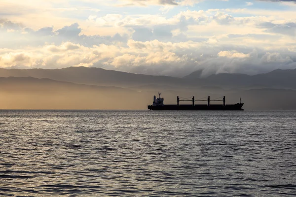 Pétrolier le matin — Photo