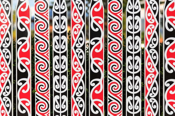 Ornate fance with Maori pattern — Stock Photo, Image