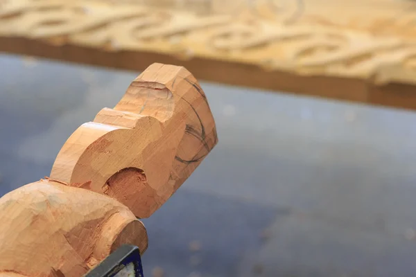 Maori statue carving in progress — Stock Photo, Image