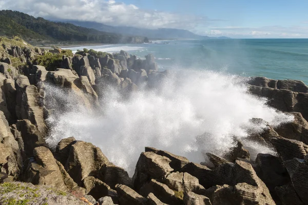 Fuente en rocas de panqueque — Foto de Stock