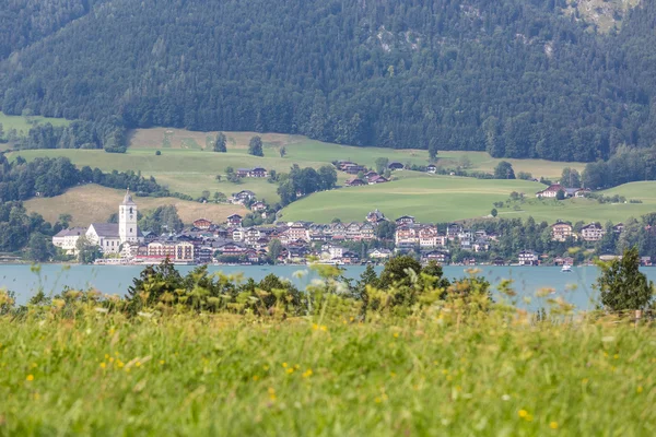 St. Wolfgang from the opposite  bank — Stock Photo, Image