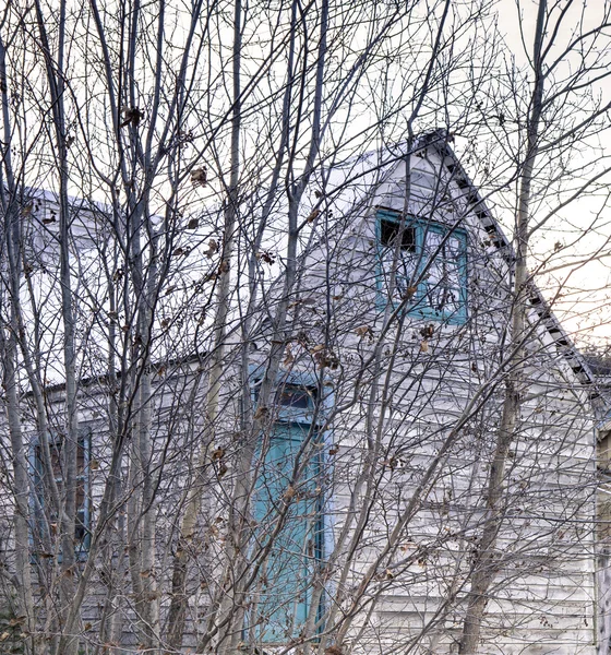 Old house in winter — Stock Photo, Image