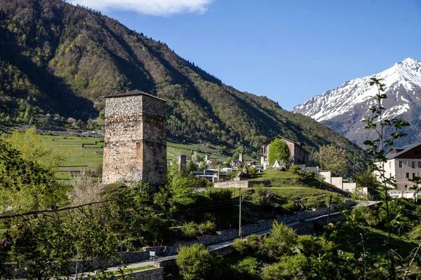 Dağdan Dağdaki Köye Kadar Manzara Georgia Daki Svanetia Dağı — Stok fotoğraf