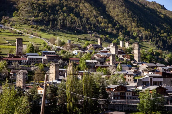 Vista Desde Montaña Hasta Pueblo Las Montañas Montaña Svanetia Georgia —  Fotos de Stock