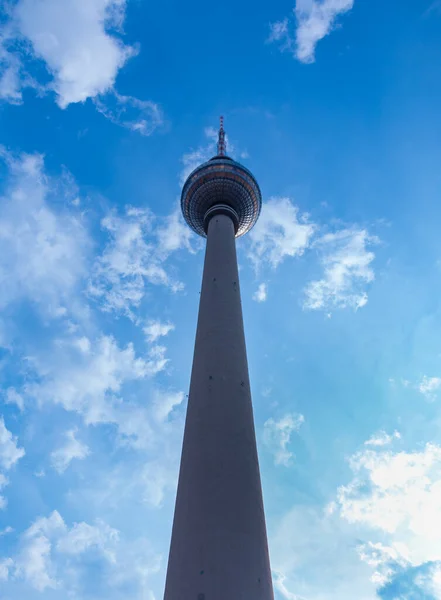 Een Foto Van Berliner Fernsehturm Zoals Hieronder Zien — Stockfoto