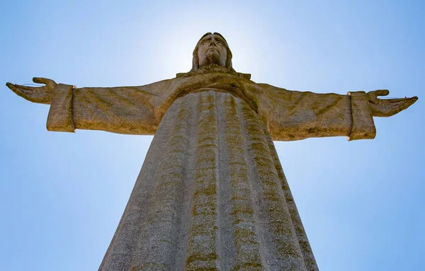 Uma Foto Estátua Cristo Rei Almada Outro Lado Rio Lisboa — Fotografia de Stock