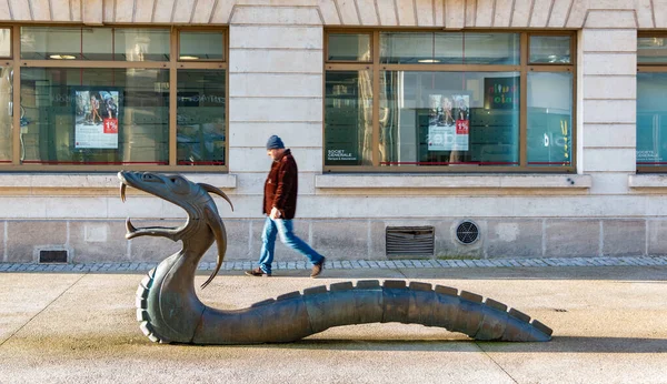 Immagine Della Scultura Del Drago Niort — Foto Stock