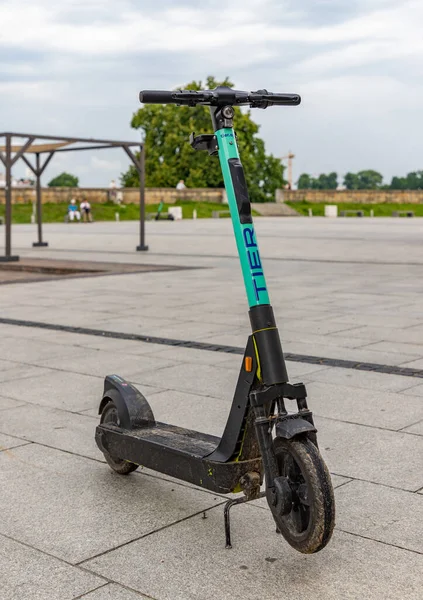 Picture Tier Eletric Scooter Parked Sidewalk — Stock Photo, Image