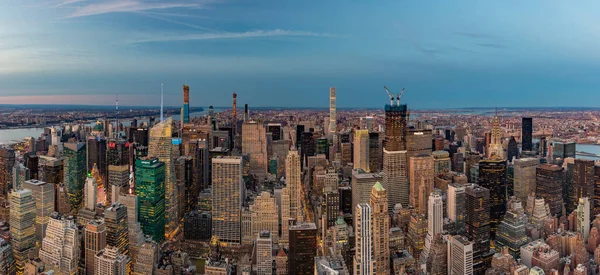 Una Foto Panoramica Dei Grattacieli Nel Centro Manhattan — Foto Stock