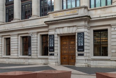 Londra 'daki Bilim Müzesi' nin resmi..