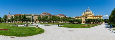 Zagreb 'deki Sanat Pavyonu ve Kral Tomislav Meydanı' nın bir manzarası.