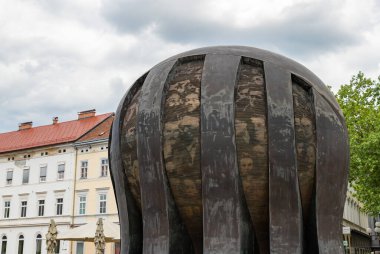 Maribor Özgürlük Anıtı 'nın bir resmi..