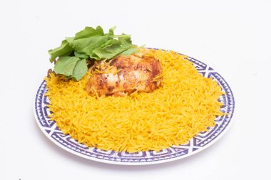Kabsa tavuğu - Ev yapımı Arap biryani pilavı.