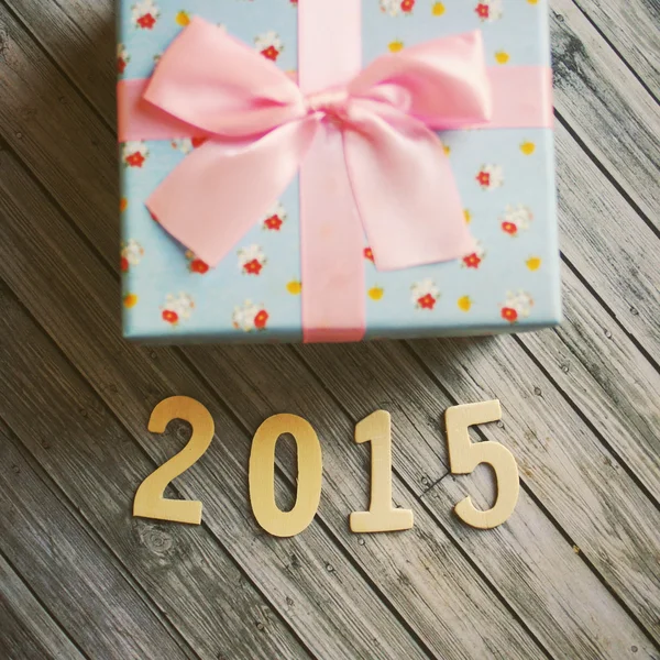Ευτυχισμένο το νέο έτος 2015 με κιβώτιο δώρων — Φωτογραφία Αρχείου
