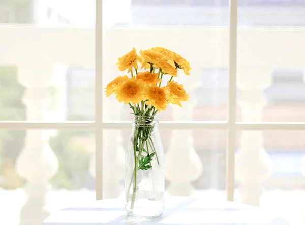 Flower arrangement for decorating room — Stock Photo, Image