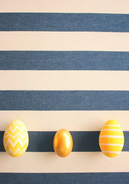 Yellow easter eggs — Stock Photo, Image