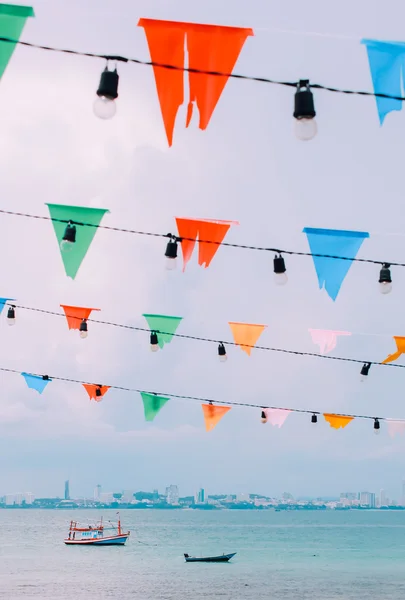 Färgglada bunting flaggor — Stockfoto