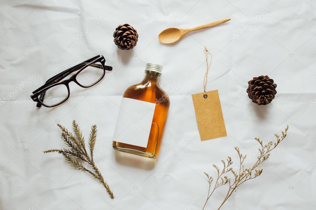 Download Cold brew tea branding mockup — Stock Photo © nuchylee #77456544