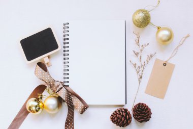 Zanaat ve dizüstü kadar alay