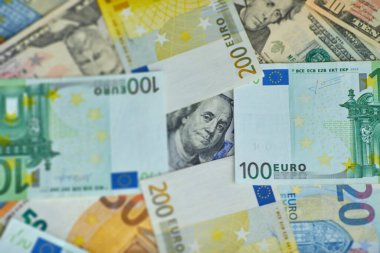 Para için. Euro nakit ve Amerikan doları banknotları.