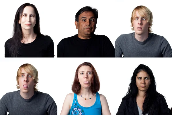 変な顔を作っている人々 のグループ — ストック写真